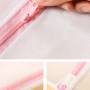 Kit 3 Saquinhos Protetores Para Lavagem De Roupas Delicadas Cor Branco